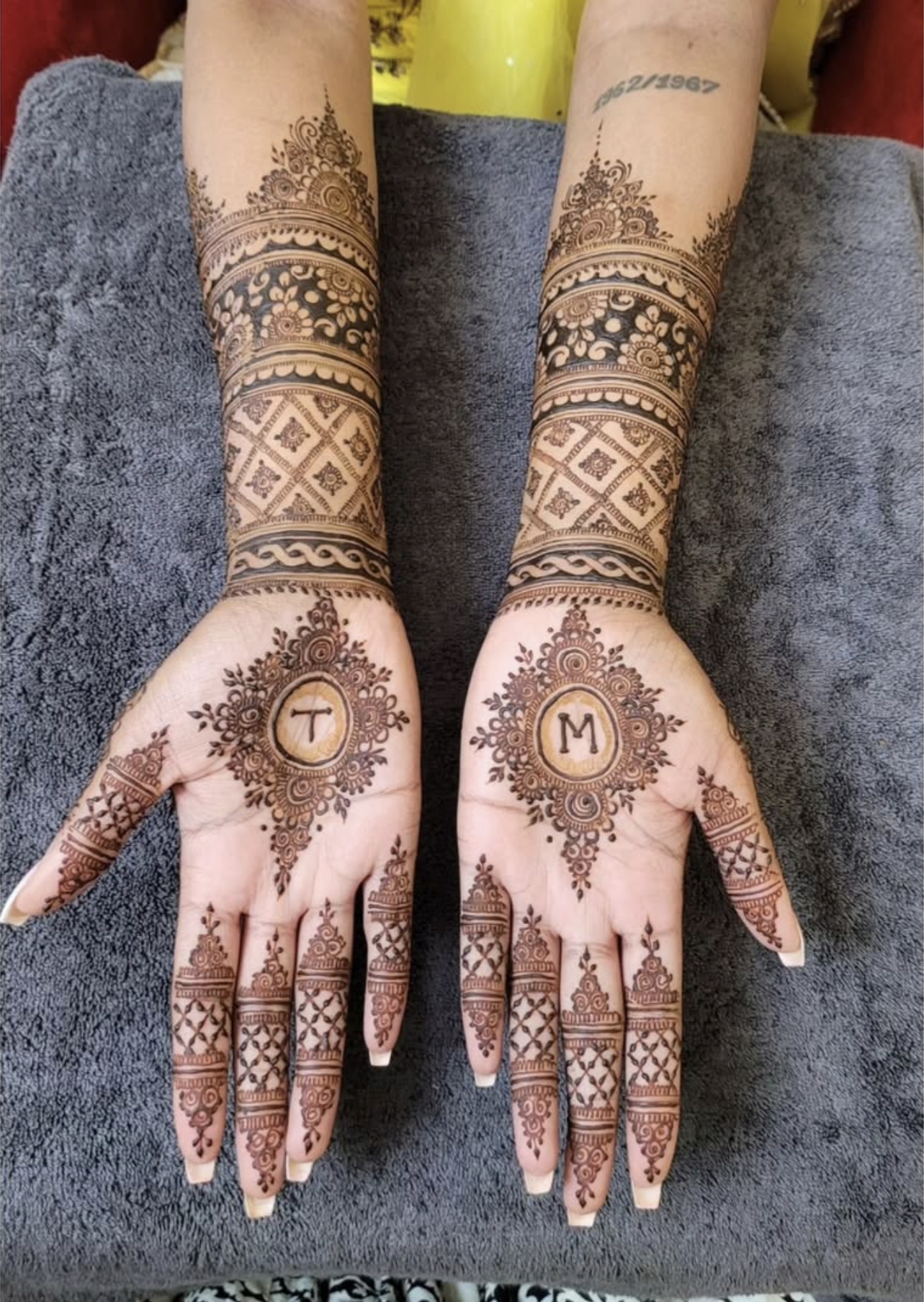 Guest Henna Station